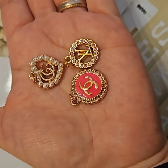 Winner's Choice - 1 !! Authentic Luxury zipper pull charms /pendant charms - Picture 9 of 9